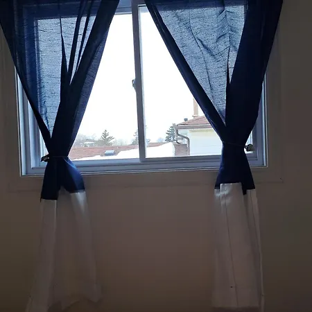 Lala-Near Pearson Airport-Mall-Free Parking Mississauga Exterior photo