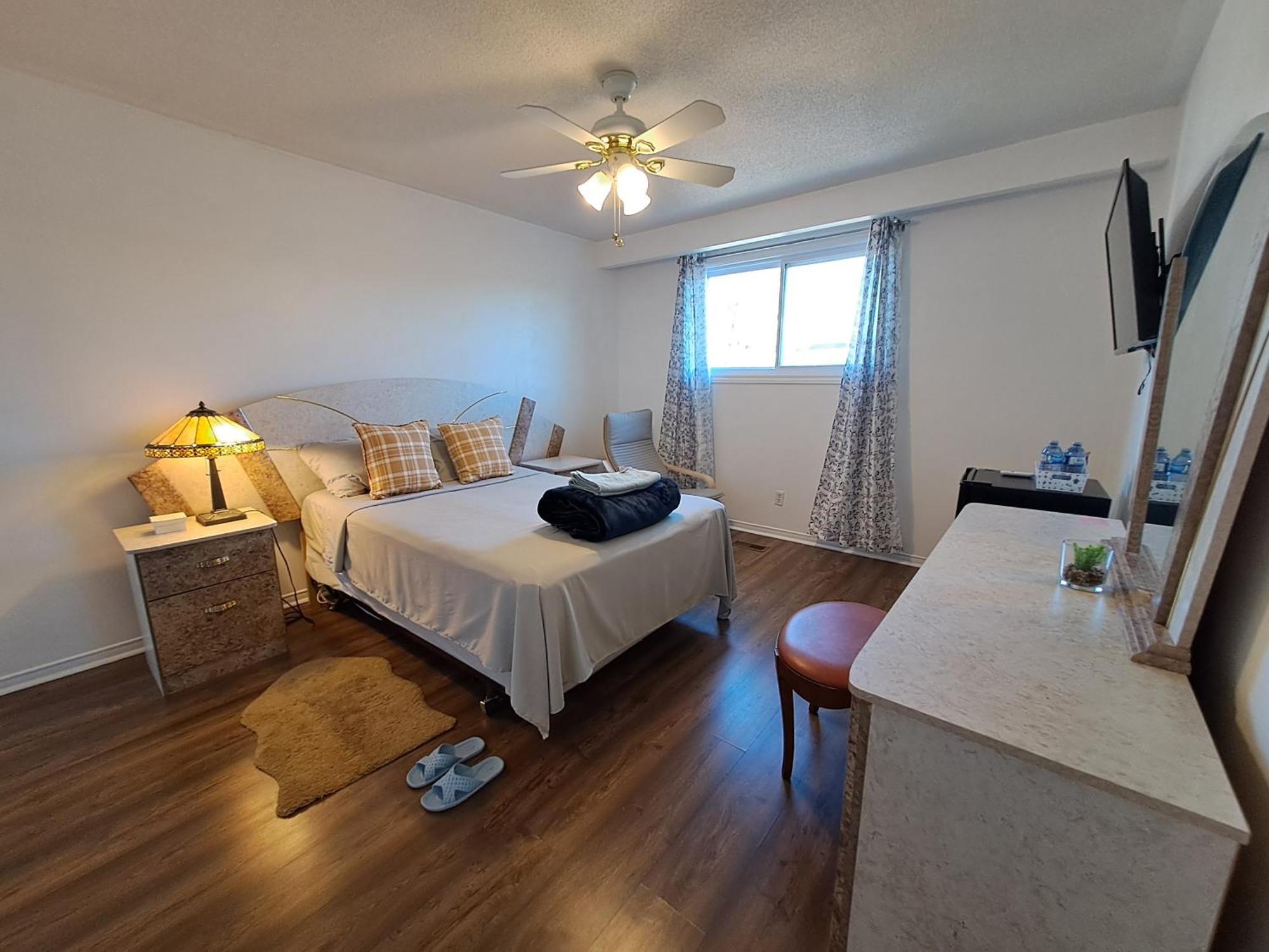 Homestay Lala-near Pearson Airport-mall-free Parking Mississauga
