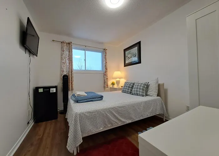 Lala-Near Pearson Airport-Mall-Free Parking